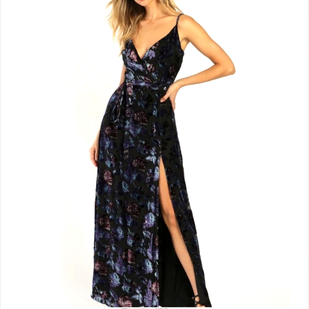 Elegant Floral Maxi Dress in Black and Purple